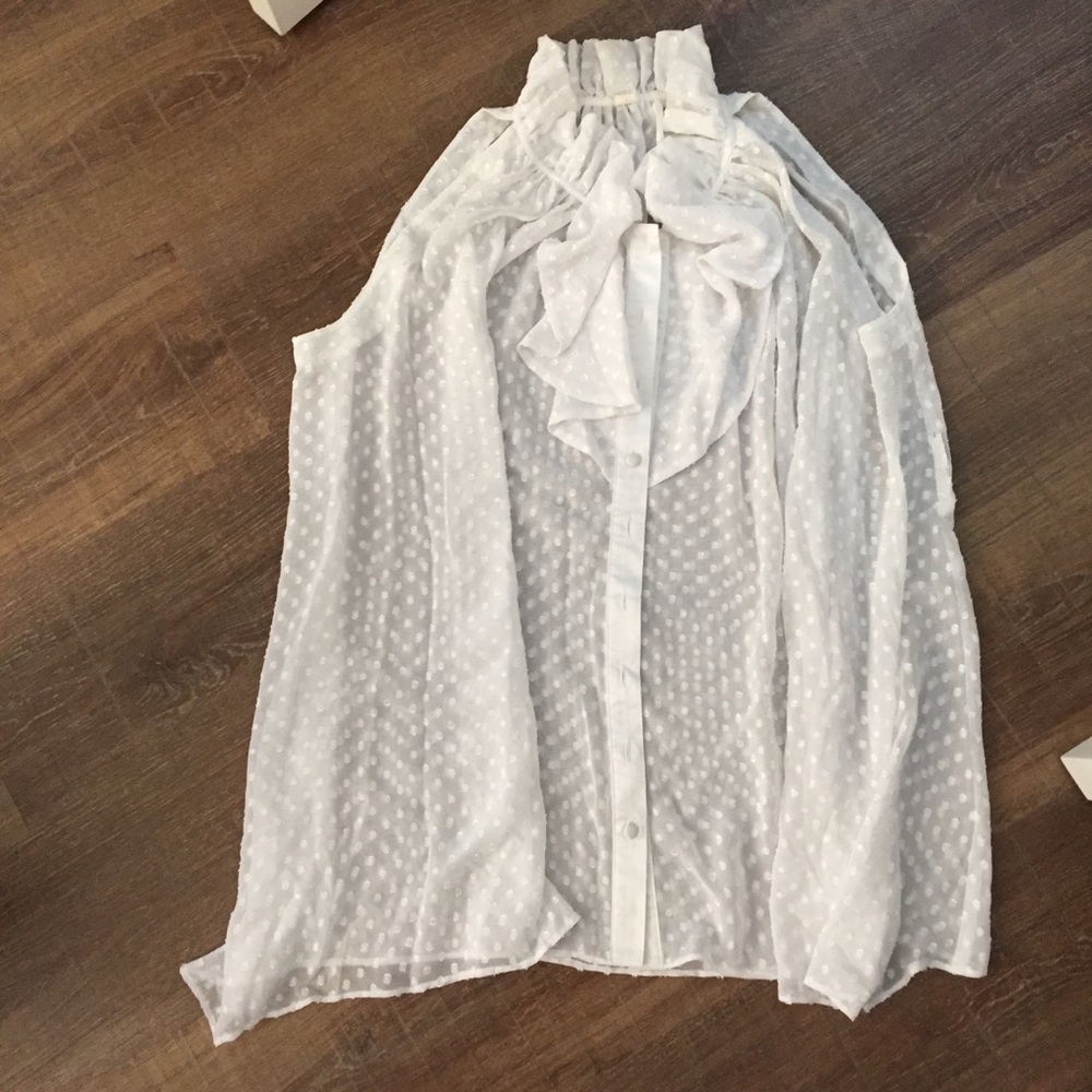 Sleeveless Blouse